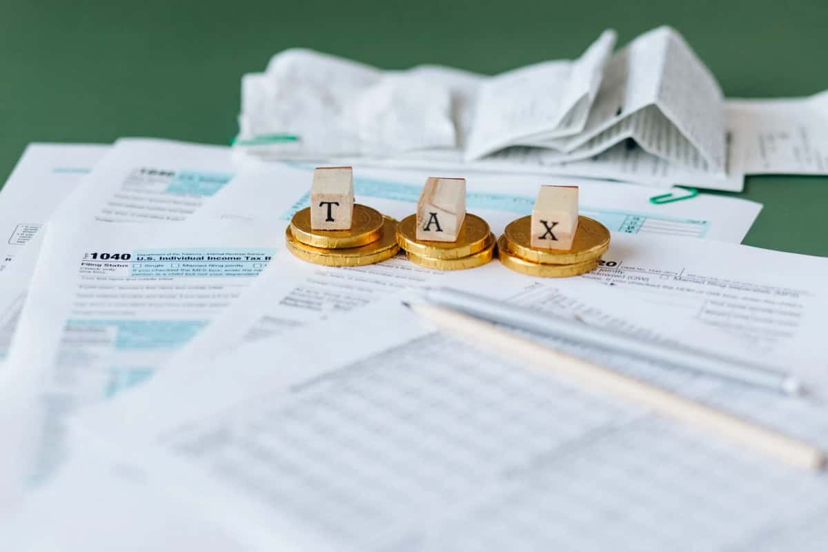 Documents fiscaux et calculs pour la fiscalité au Sénégal